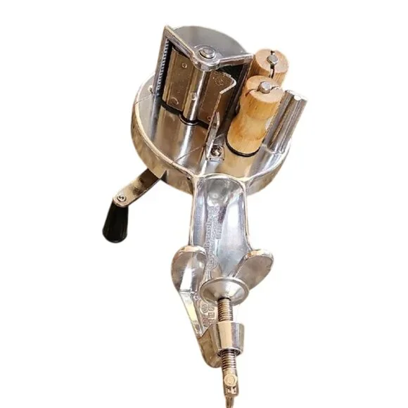 Vintage  VillaWare Cavatelli Maker Dumplings Gnocchi Beebo 5300 original box - Picture 2 of 16